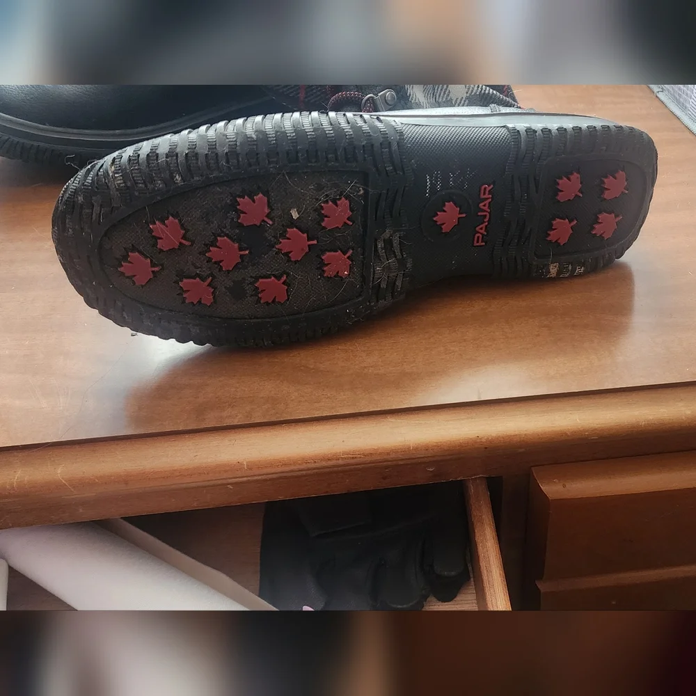 Snow boots 5/$25